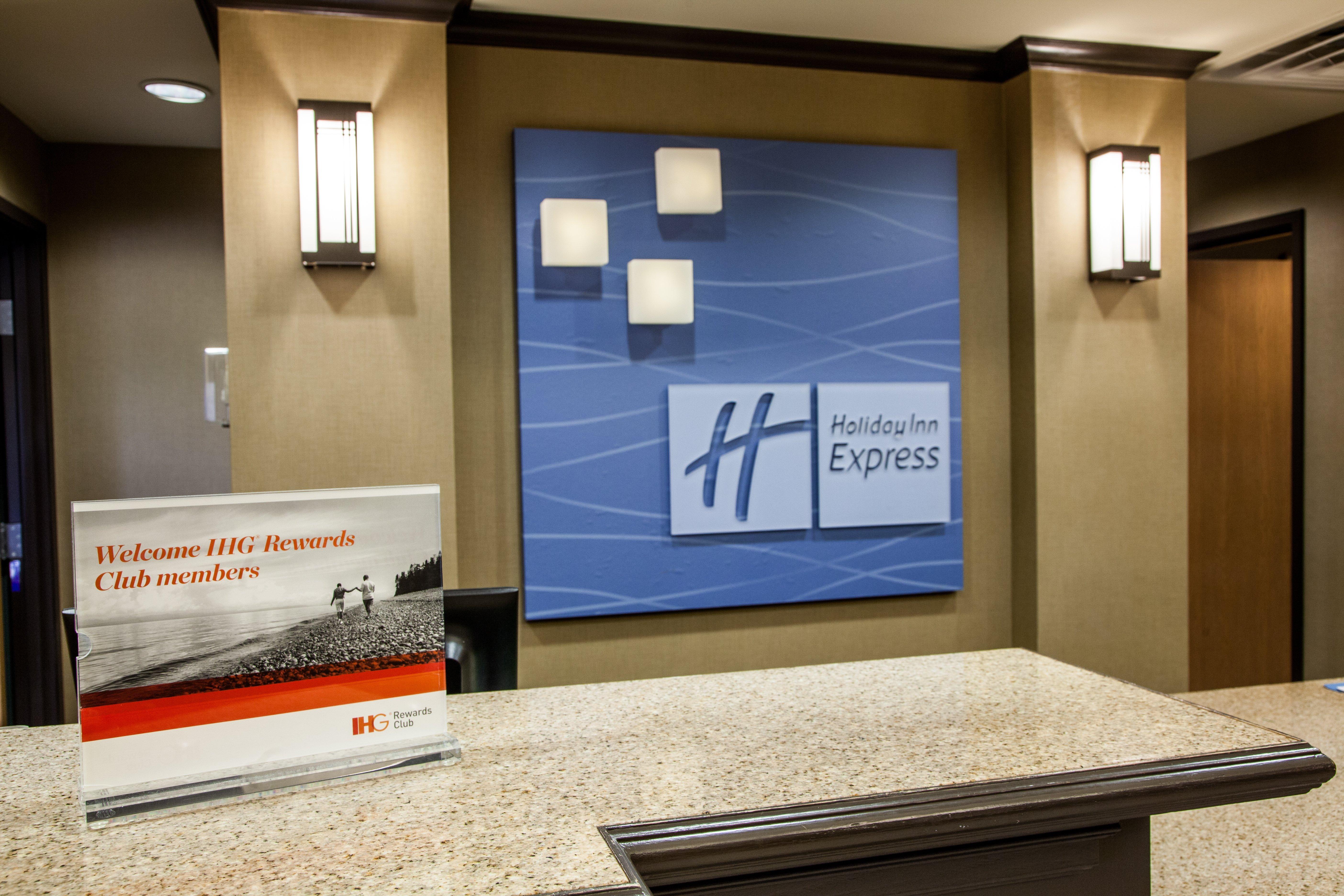 Holiday Inn Express & Suites Yankton By Ihg Экстерьер фото