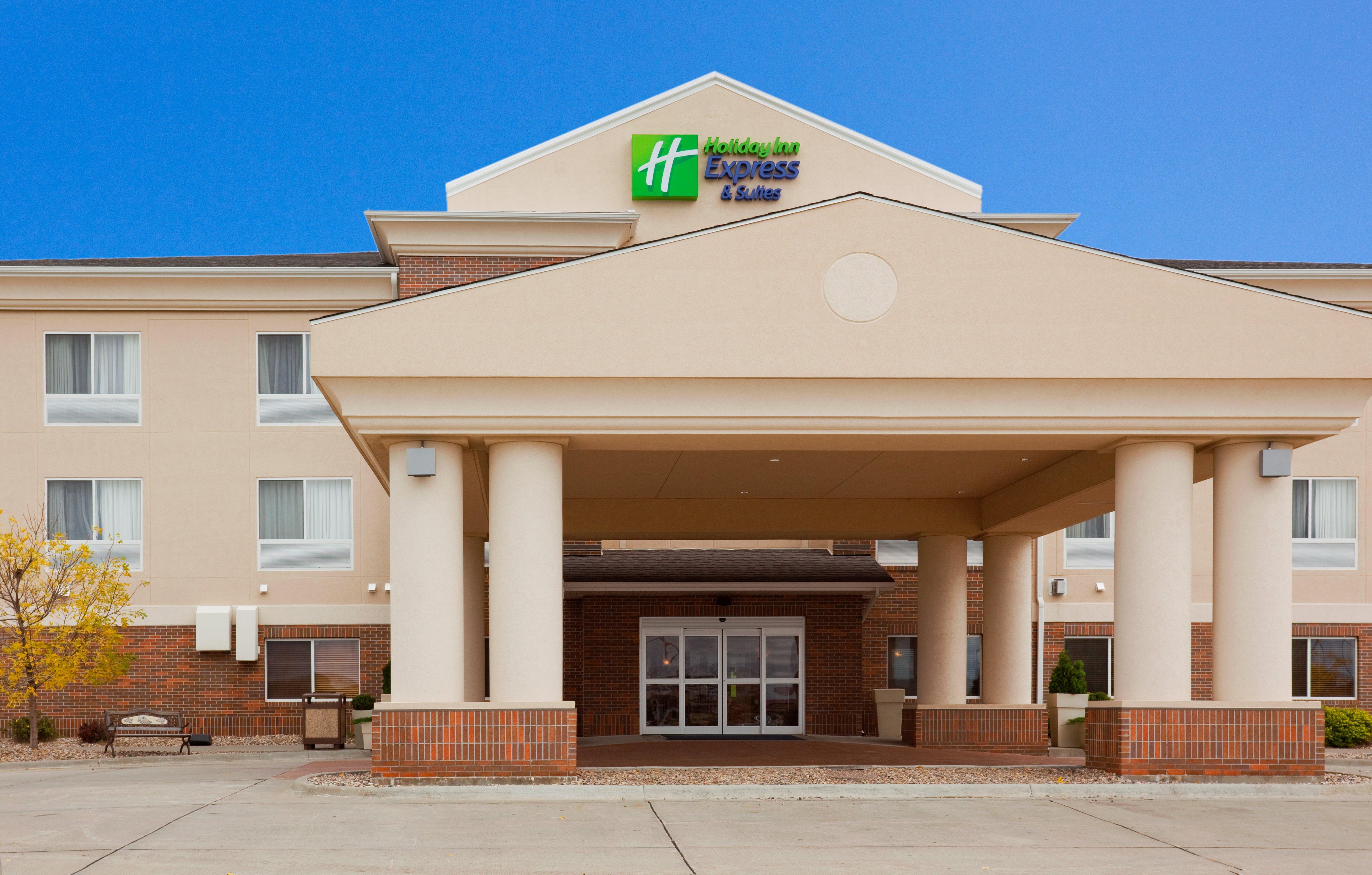 Holiday Inn Express & Suites Yankton By Ihg Экстерьер фото